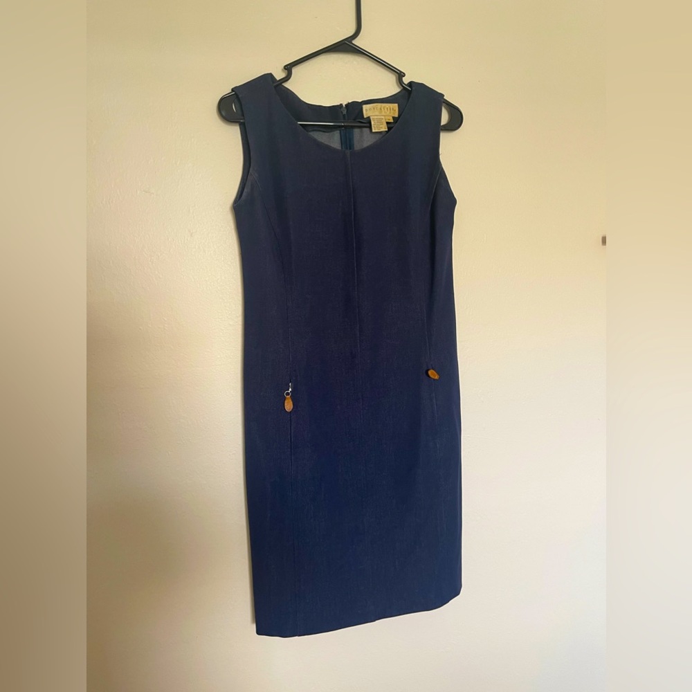 Doncaster women’s sleeveless dress - size 4
